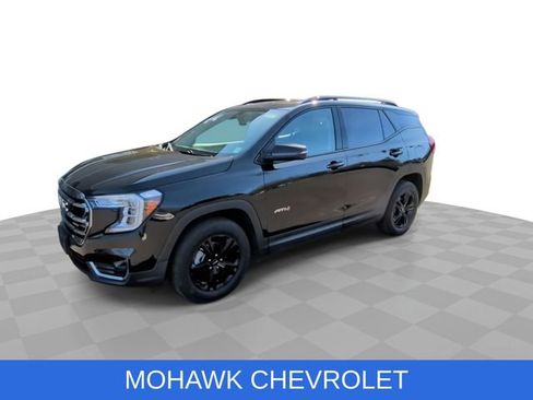 Used 2022 GMC Terrain AT4 AWD/4WD image 4