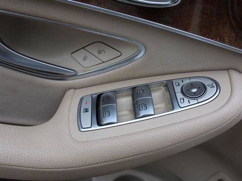 Used 2017 Mercedes-Benz GLC 300 image 25