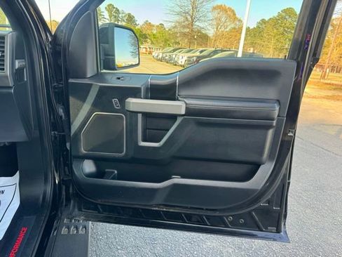 Used 2018 Ford F150 Raptor w/ Equipment Group 802A Luxury image 10