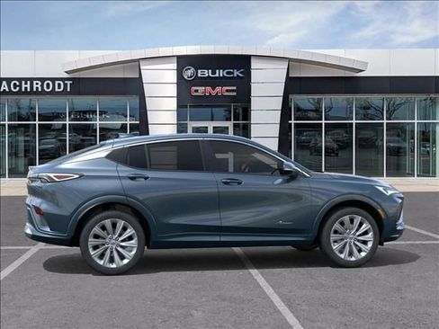 New 2026 Buick Envista Avenir image 5