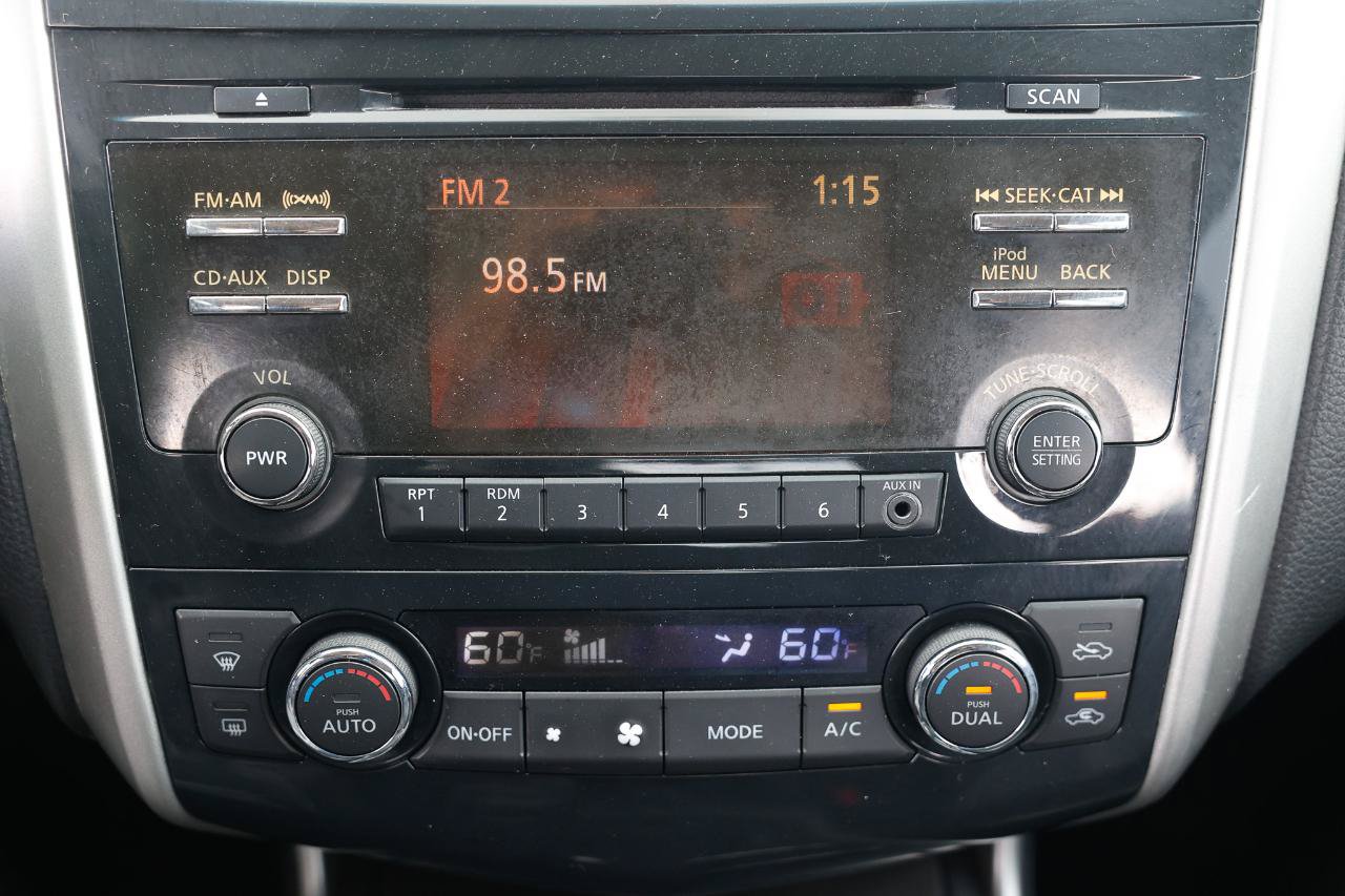 Used 2013 Nissan Altima 2.5 SL FWD image 31