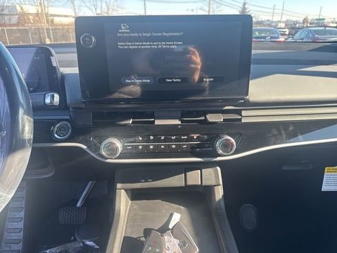 New 2026 Honda Prologue Touring image 18