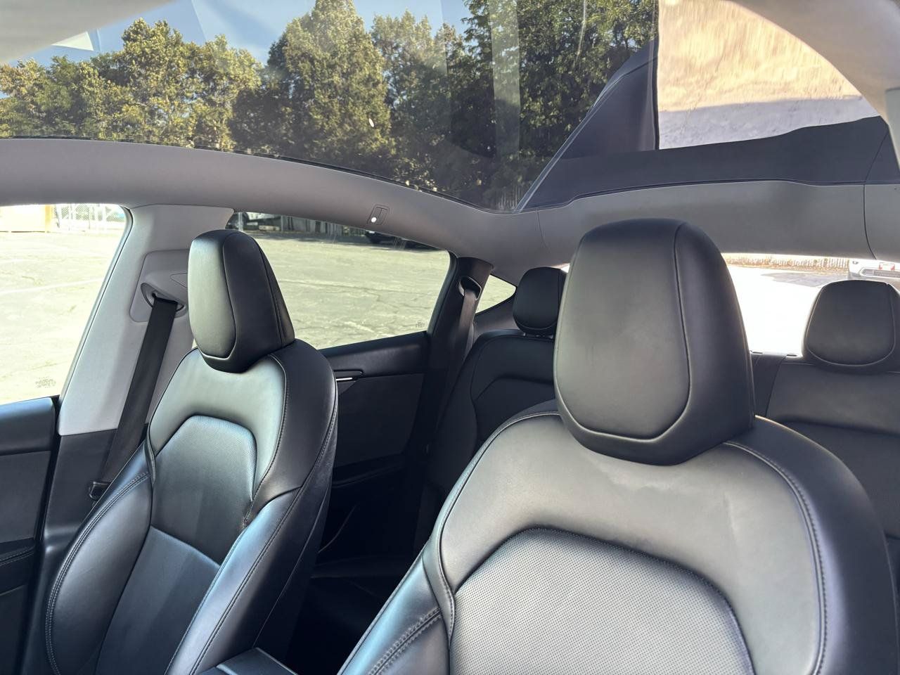 Used 2026 Tesla Model Y Long Range AWD/4WD image 4