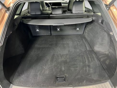 Used 2025 Toyota Crown Signia XLE image 7