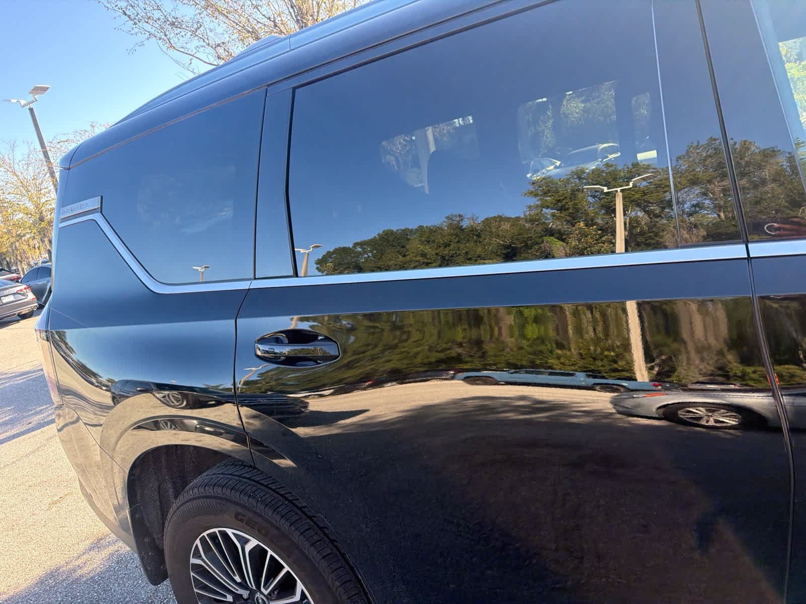 Used 2025 Nissan Armada SL w/ Captain's Chari Seat Package AWD/4WD image 27