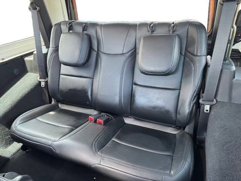 Used 2022 Jeep Wrangler Sport AWD/4WD image 13