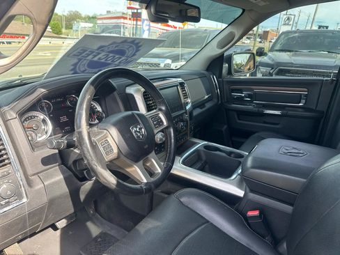 Used 2017 RAM 1500 Laramie w/ Convenience Group image 6