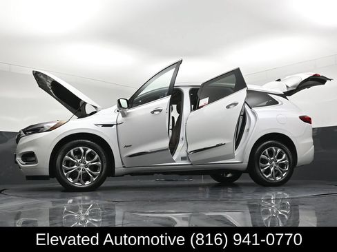 Used 2021 Buick Enclave Avenir w/ Avenir Technology Package AWD/4WD image 41