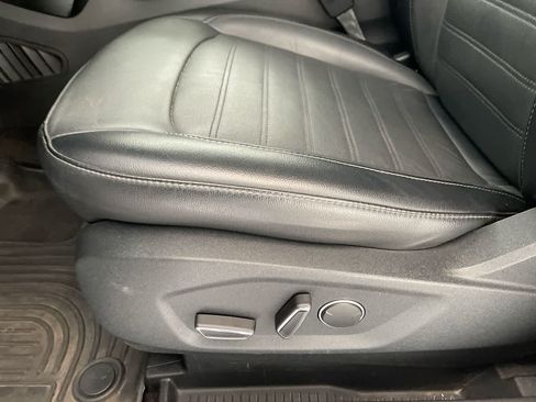 Used 2018 Ford Edge SEL w/ Equipment Group 201A AWD/4WD image 12