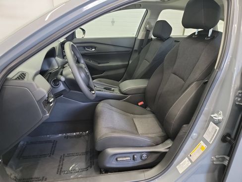 Used 2025 Honda Accord SE image 12