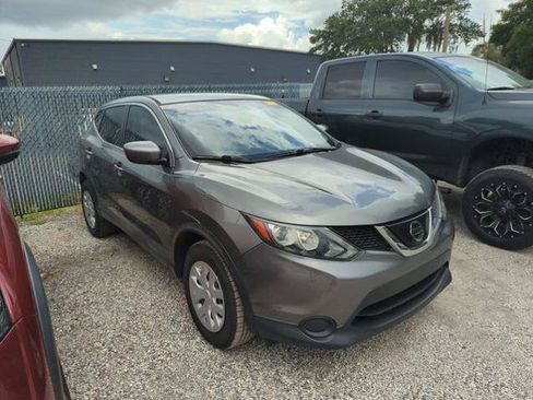 Certified 2019 Nissan Rogue Sport S AWD/4WD image 1
