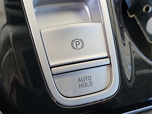 Certified 2022 Hyundai Tucson Limited w/ Cargo Package image 17