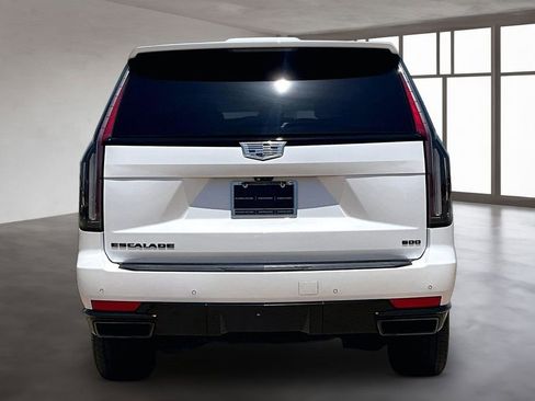 Used 2023 Cadillac Escalade Sport w/ LPO, ONYX Package AWD/4WD image 4