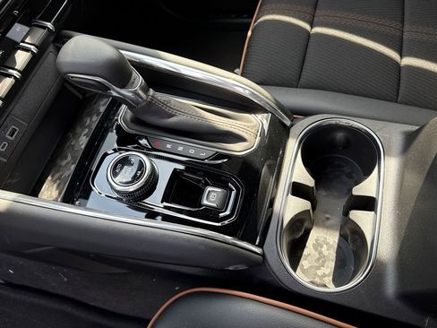 New 2026 GMC Canyon AT4 AWD/4WD image 27