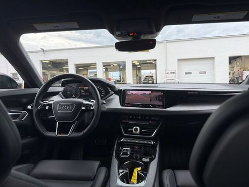 Used 2023 Audi RS e-tron GT w/ Carbon Performance Package AWD/4WD image 18