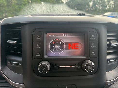 Used 2022 RAM 3500 Tradesman AWD/4WD image 31