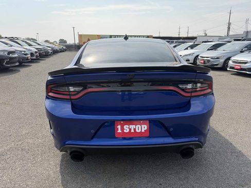 Used 2022 Dodge Charger Scat Pack RWD image 4