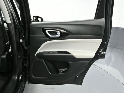 Certified 2022 Jeep Compass Limited image 15