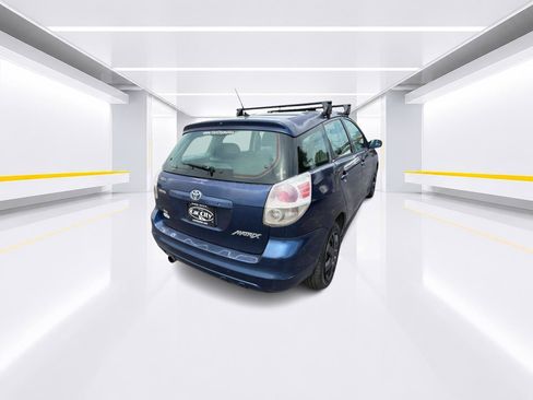 Used 2005 Toyota Matrix FWD image 4