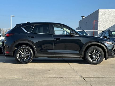 Used 2019 MAZDA CX-5 Touring image 2