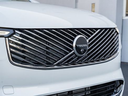 Used 2025 Volvo XC90 T8 Plus w/ Protection Package Premier image 12