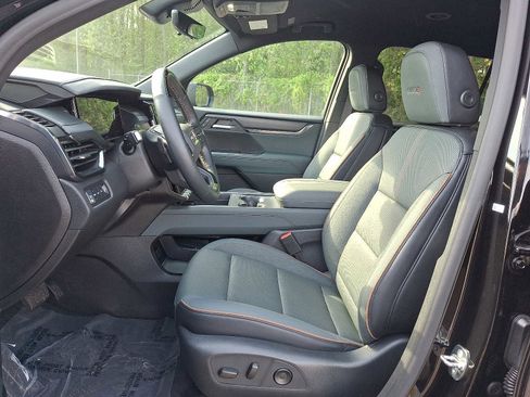 Used 2026 GMC Acadia AT4 w/ Super Cruise Package AWD/4WD image 14