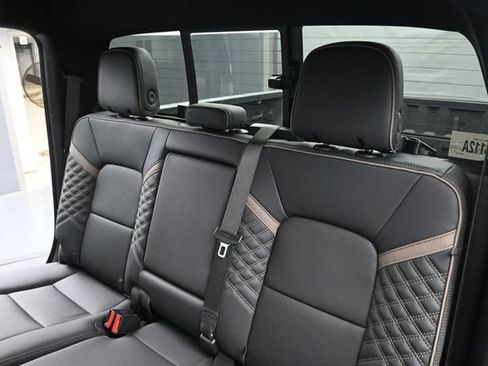 Used 2025 GMC Canyon Denali AWD/4WD image 16