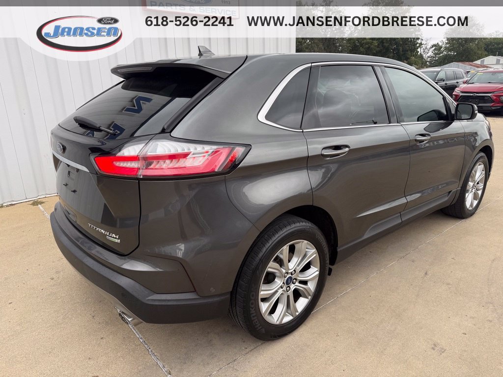 Used 2019 Ford Edge Titanium w/ Equipment Group 301A FWD image 2