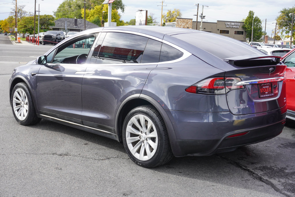 Used 2018 Tesla Model X 75D AWD/4WD image 17