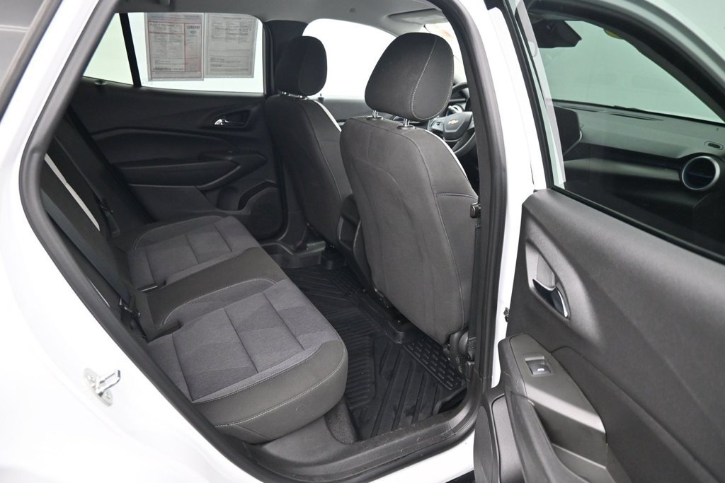 Used 2024 Chevrolet Trax LS FWD image 12