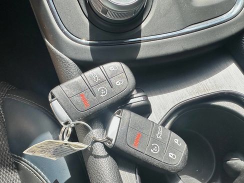 Used 2016 Chrysler 200 S w/ Navigation & Sound Group I image 46