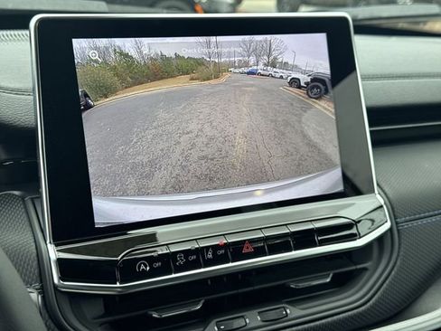 New 2026 Jeep Compass Latitude image 23