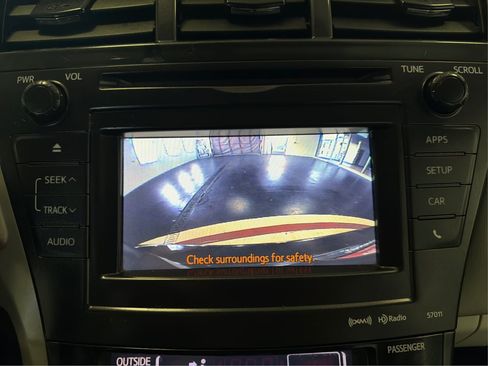 Used 2014 Toyota Prius V Five FWD image 28