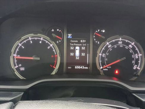 Used 2022 Toyota 4Runner Limited image 14