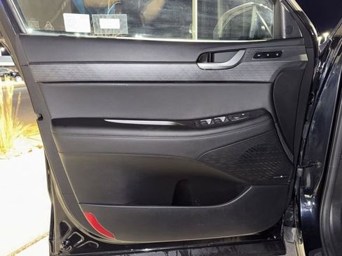 Used 2024 Hyundai Palisade Limited image 13