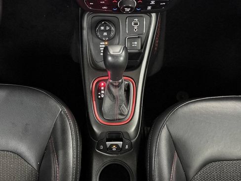 Used 2018 Jeep Compass Trailhawk AWD/4WD image 7