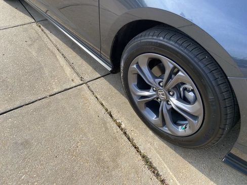 Used 2024 Honda Accord EX image 32