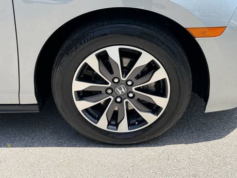 Used 2024 Honda Odyssey EX-L image 9