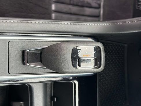Used 2024 Nissan Pathfinder SV FWD image 30