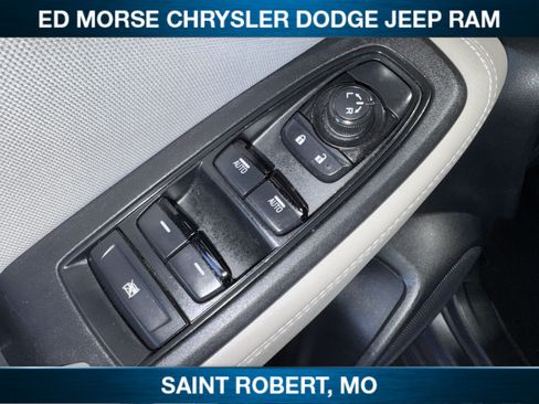 Used 2024 Subaru Forester Premium AWD/4WD image 22