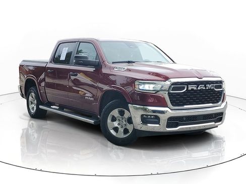 Used 2025 RAM 1500 Big Horn AWD/4WD image 1