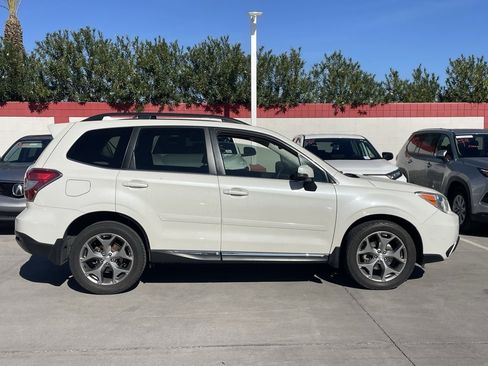 Used 2016 Subaru Forester 2.5i Touring w/ Eyesight & Navigation System image 3