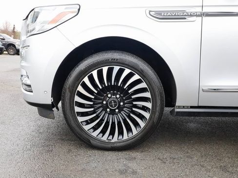 Used 2018 Lincoln Navigator L Black Label image 26