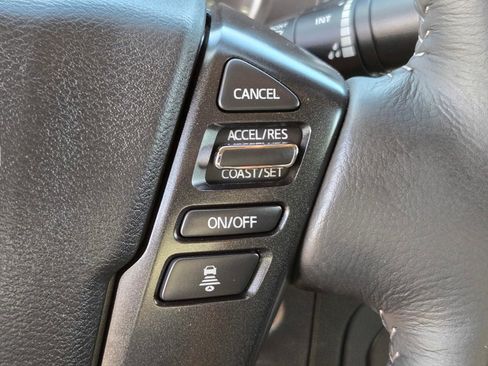 Used 2025 Nissan Frontier SV w/ SV Convenience Package RWD image 31