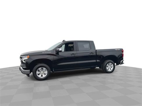 Used 2025 Chevrolet Silverado 1500 LT image 4
