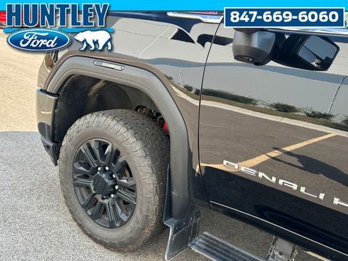 Used 2021 GMC Sierra 3500 Denali w/ Denali Black Diamond Edition image 9