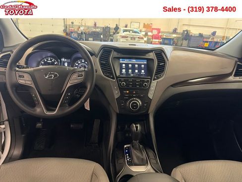 Used 2017 Hyundai Santa Fe Sport image 13