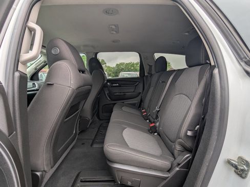 Used 2017 Chevrolet Traverse LT w/ Style and Technology Package AWD/4WD image 13