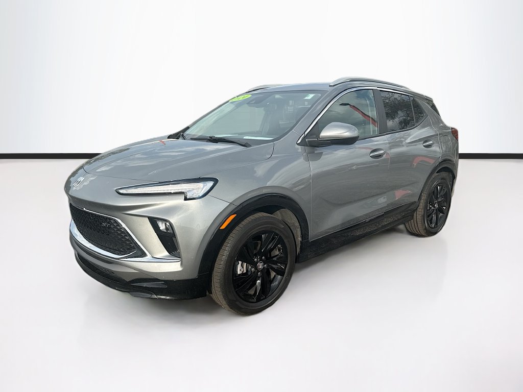 Used 2024 Buick Encore GX Sport Touring FWD image 3