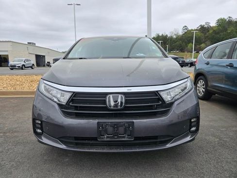 Used 2024 Honda Odyssey Touring image 2